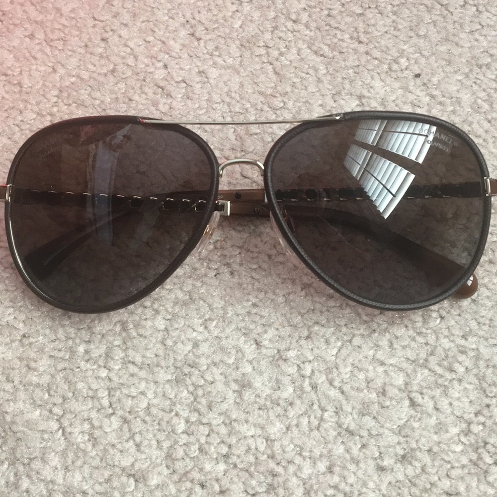 Chanel sunglasses for @aroonsri